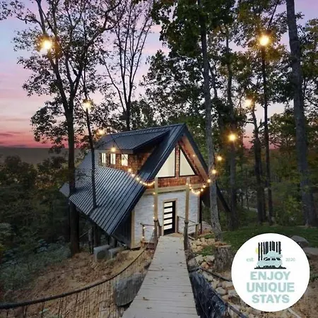 Live Oak Treehouse At Treetop Escapes